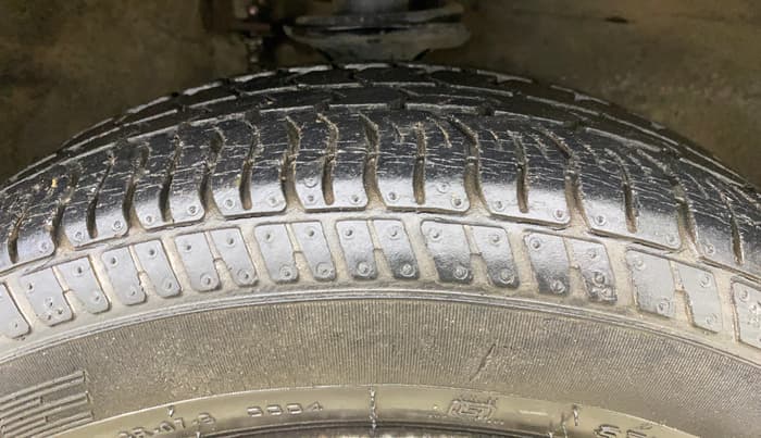 2018 Maruti Alto K10 LXI CNG (AIRBAG), CNG, Manual, 30,271 km, Right Front Tyre Tread