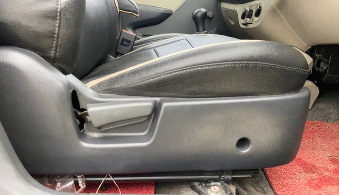 2018 Maruti Alto K10 LXI CNG (AIRBAG), CNG, Manual, 30,271 km, Driver Side Adjustment Panel