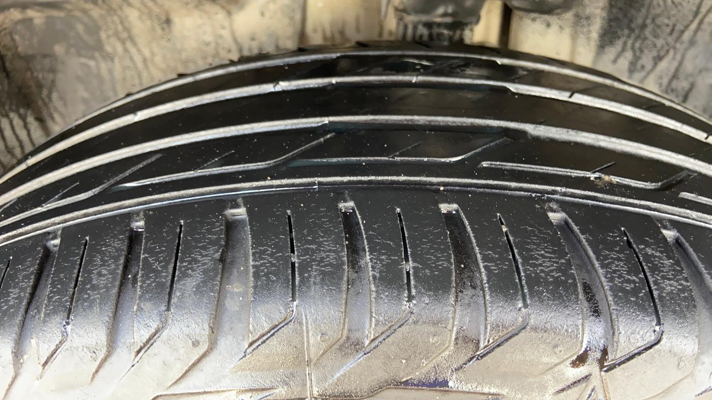 2019 Jeep Compass LIMITED PLUS DIESEL 4X4, Diesel, Manual, 62,161 km, Left Front Tyre Tread