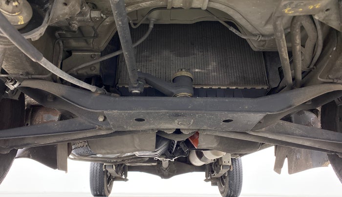 2018 Maruti OMNI E 8 STR, Petrol, Manual, 39,591 km, Front Underbody