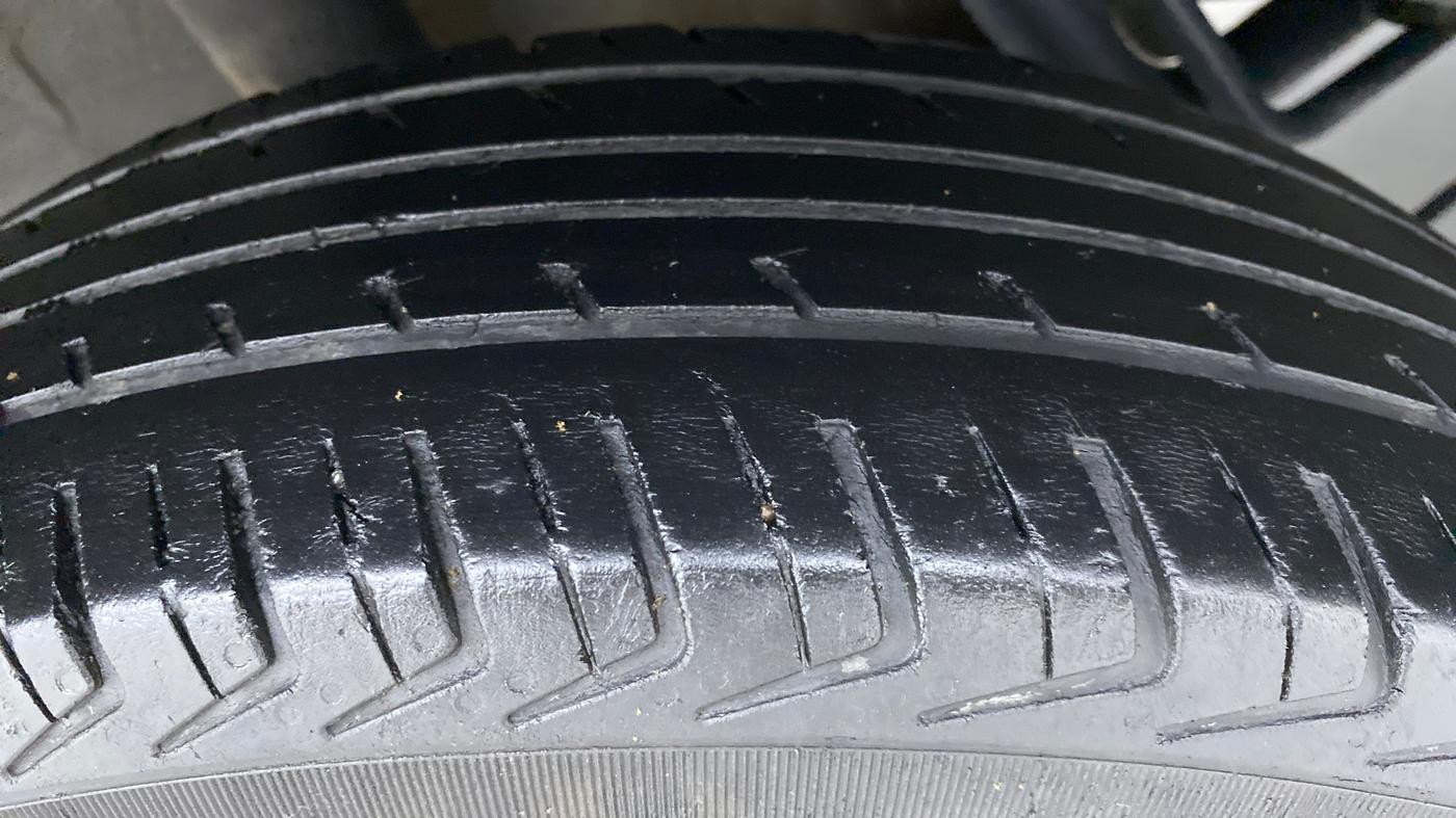 2017 Renault Kwid RXL, Petrol, Manual, 66,912 km, Right Rear Tyre Tread