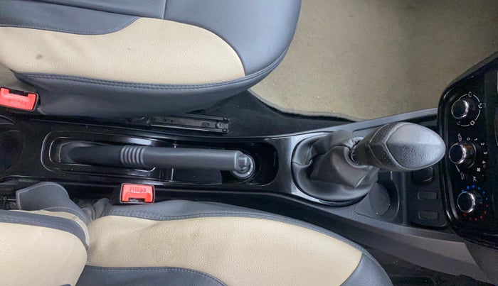 2013 Renault Duster 85 PS RXL DIESEL, Diesel, Manual, 91,073 km, Gear Lever