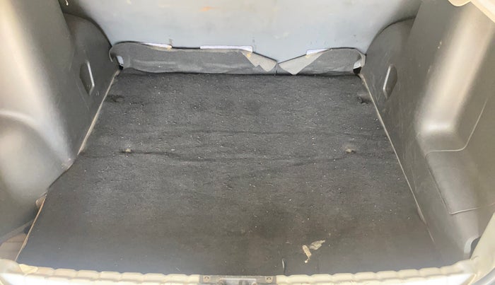 2013 Renault Duster 85 PS RXL DIESEL, Diesel, Manual, 91,073 km, Boot Inside