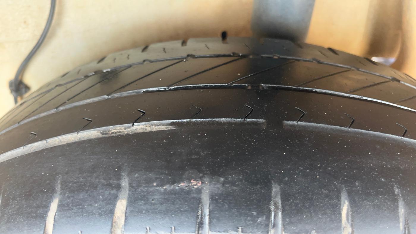 2016 Maruti Celerio ZXI AMT (O), Petrol, Automatic, 68,329 km, Left Rear Tyre Tread