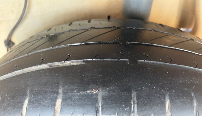 2016 Maruti Celerio ZXI AMT (O), Petrol, Automatic, 68,291 km, Left Rear Tyre Tread