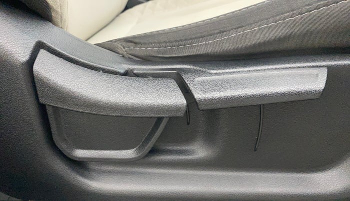 2021 Hyundai Creta SX EXECUTIVE 1.5 PETROL, Petrol, Manual, 47,624 km, Driver Side Adjustment Panel