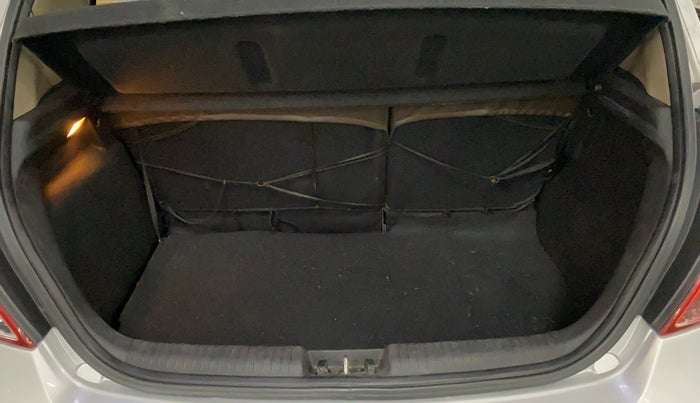 2013 Hyundai i20 SPORTZ 1.2, Petrol, Manual, 58,013 km, Boot Inside