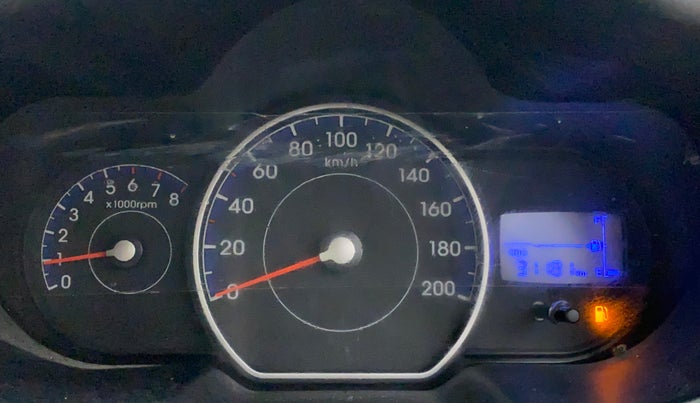 2014 Hyundai i10 MAGNA 1.1, Petrol, Manual, 31,181 km, Odometer Image