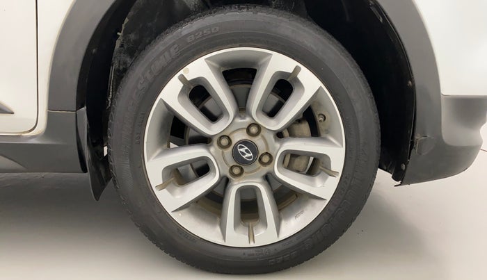 2015 Hyundai i20 Active 1.2 SX, Petrol, Manual, 38,400 km, Right Front Wheel