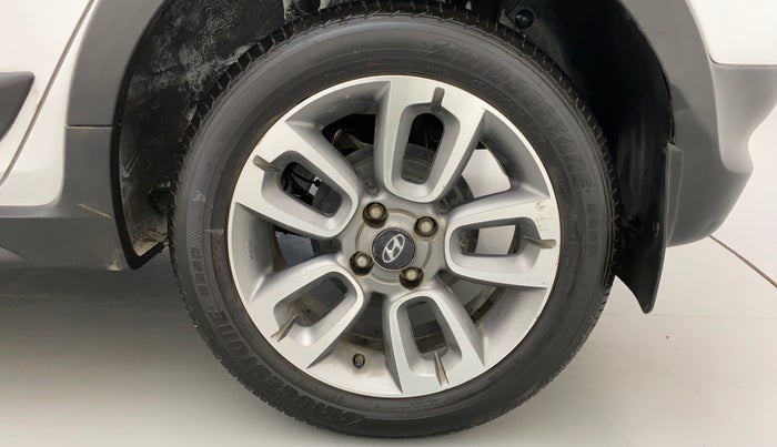 2015 Hyundai i20 Active 1.2 SX, Petrol, Manual, 38,400 km, Left Rear Wheel