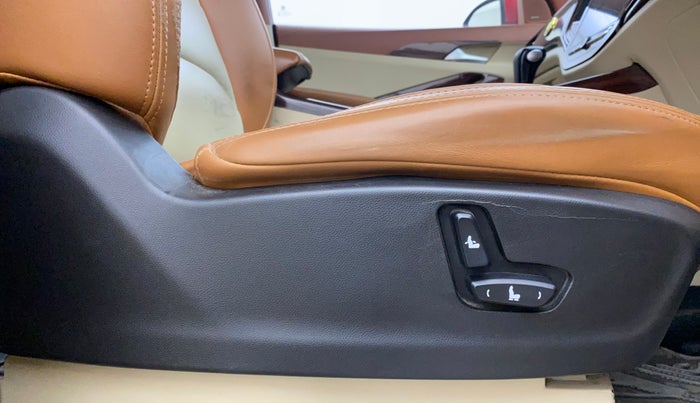 2020 MG HECTOR SHARP 1.5 DCT PETROL, Petrol, Automatic, 53,023 km, Driver Side Adjustment Panel