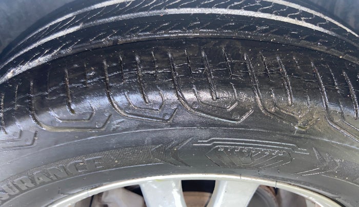 2013 Honda Brio VX AT, Petrol, Automatic, 82,613 km, Left Front Tyre Tread