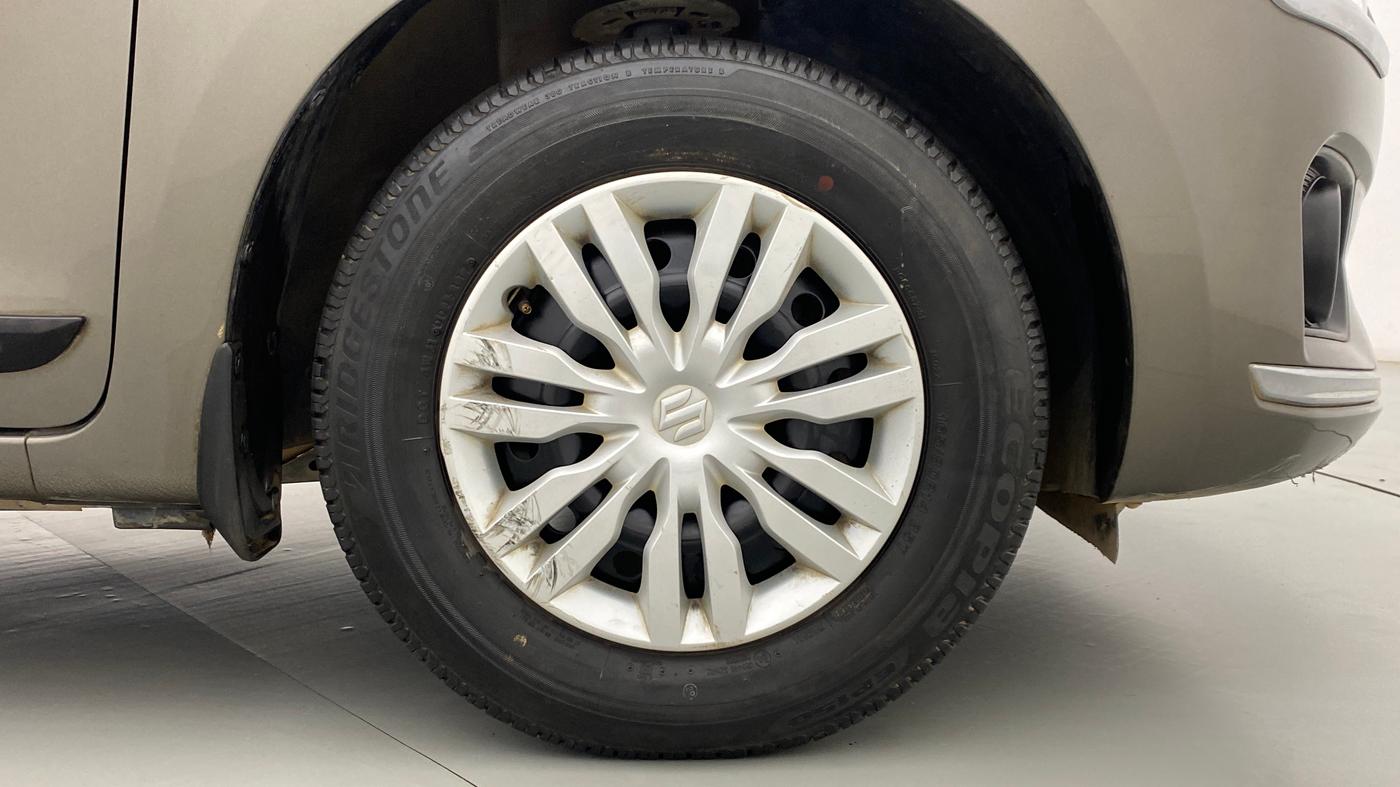 2018 Maruti Dzire VXI, Petrol, Manual, 39,398 km, Right Front Wheel