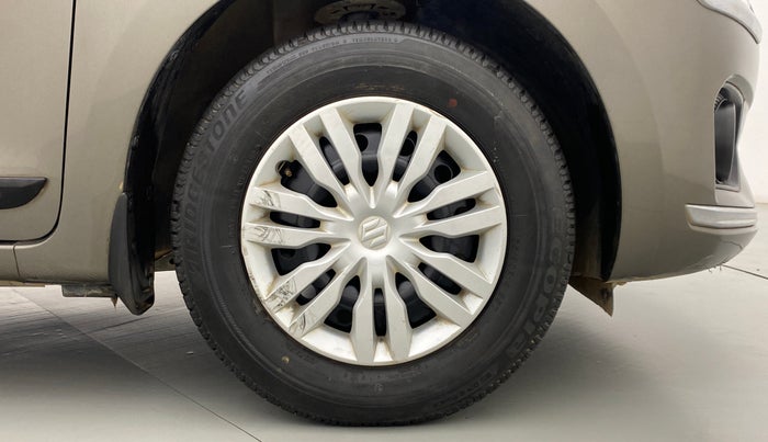 2018 Maruti Dzire VXI, Petrol, Manual, 39,398 km, Right Front Wheel