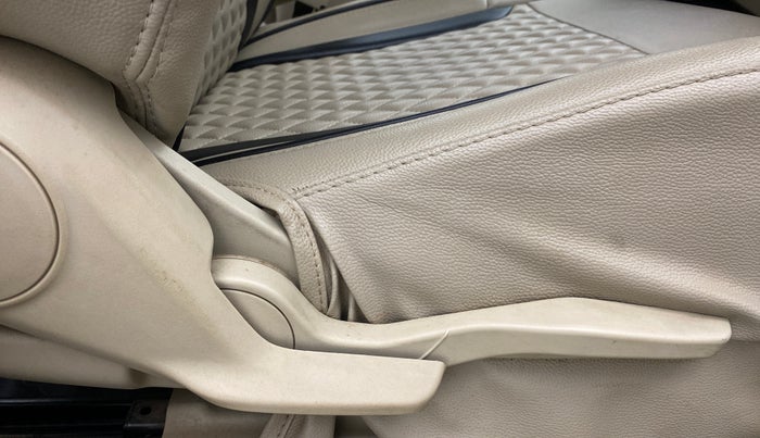 2018 Maruti Dzire VXI, Petrol, Manual, 39,398 km, Driver Side Adjustment Panel