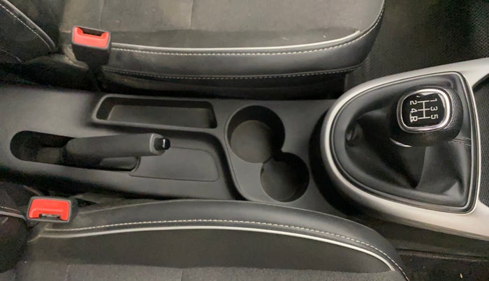 2025 Hyundai EXTER SX 1.2 MT Hy-CNG Duo , CNG, Manual, 28,958 km, Gear Lever