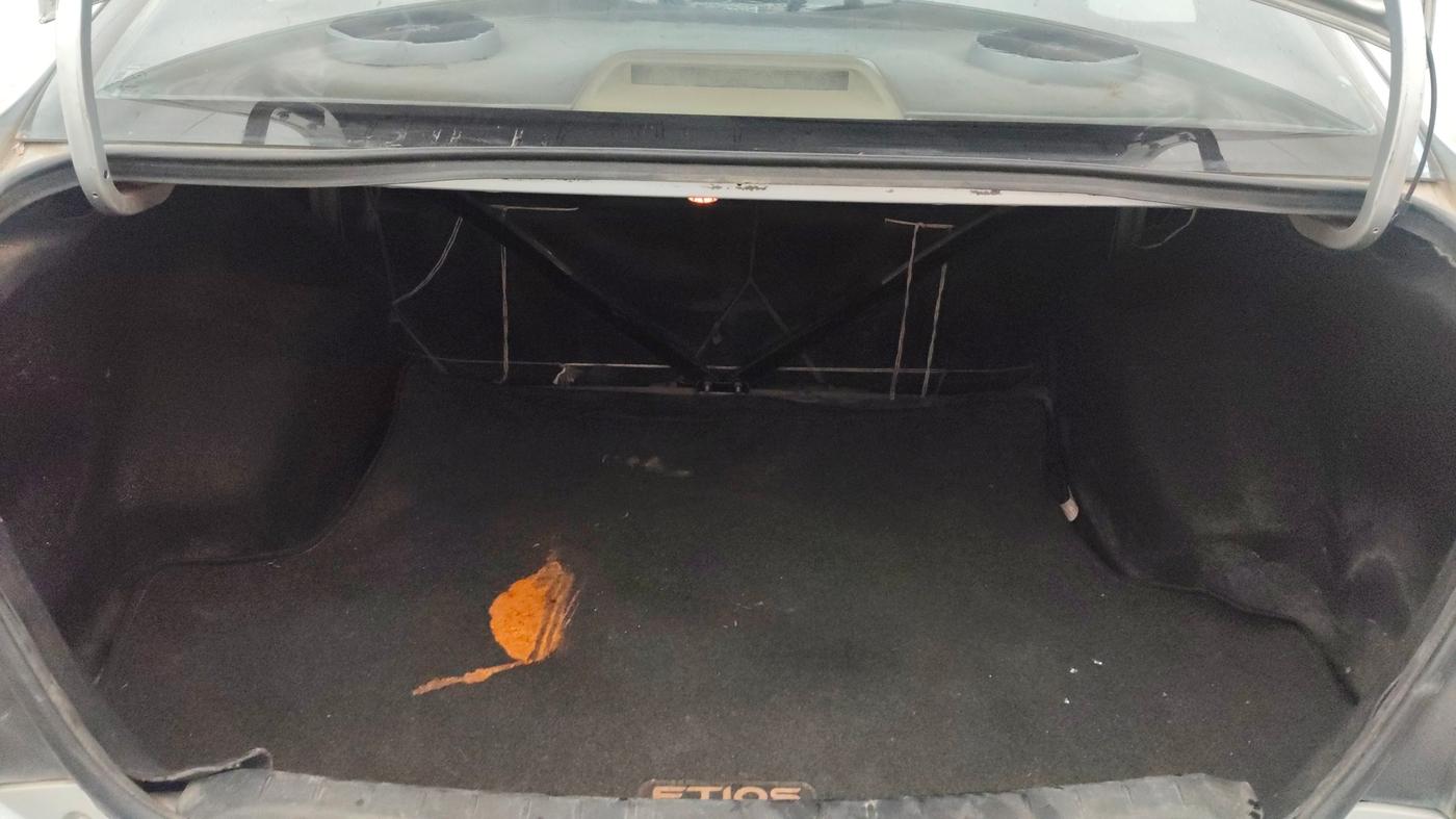 2014 Toyota Etios G, Petrol, Manual, 1,15,972 km, Boot Inside