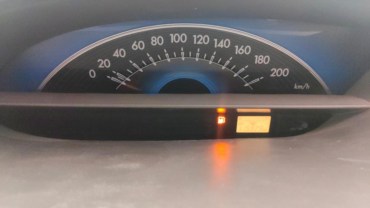 2014 Toyota Etios G, Petrol, Manual, 1,15,972 km, Odometer Image
