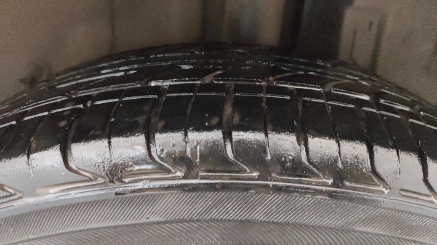 2014 Toyota Etios G, Petrol, Manual, 1,15,972 km, Left Rear Tyre Tread