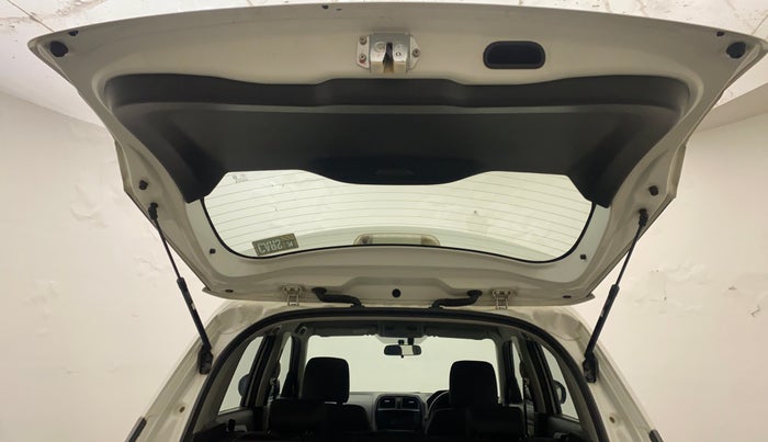 2016 Maruti Vitara Brezza ZDI PLUS, Diesel, Manual, 59,256 km, Boot Door Open