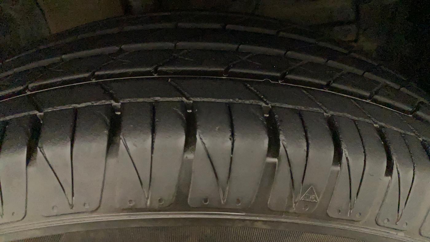 2016 Maruti Vitara Brezza ZDI PLUS, Diesel, Manual, 59,256 km, Left Rear Tyre Tread
