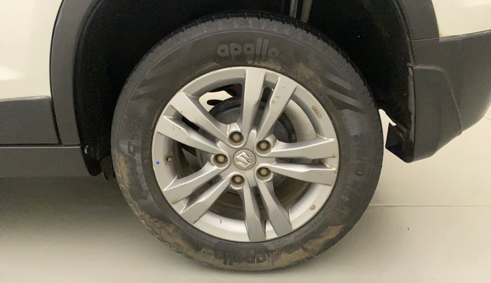 2016 Maruti Vitara Brezza ZDI PLUS, Diesel, Manual, 59,256 km, Left Rear Wheel