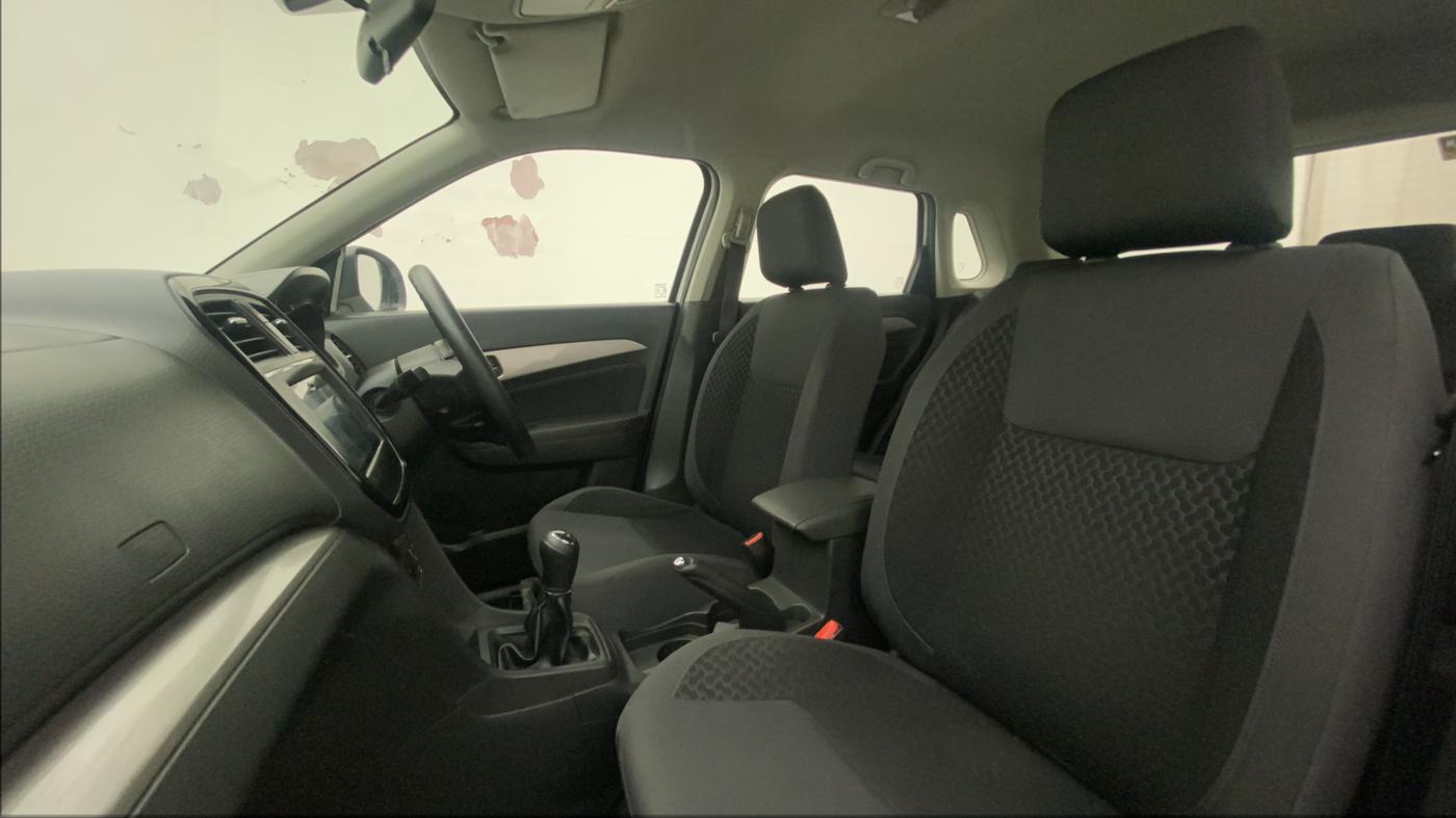 2016 Maruti Vitara Brezza ZDI PLUS, Diesel, Manual, 59,256 km, Right Side Front Door Cabin