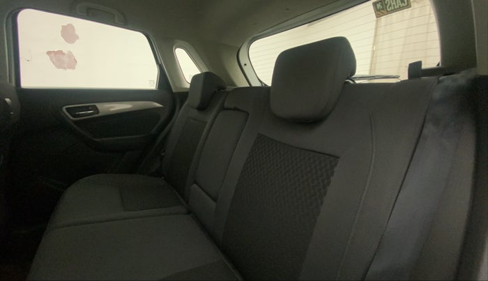 2016 Maruti Vitara Brezza ZDI PLUS, Diesel, Manual, 59,256 km, Right Side Rear Door Cabin