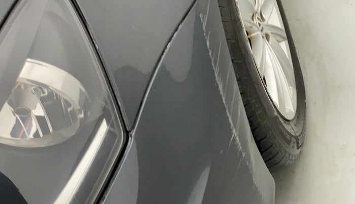 2015 Volkswagen Vento HIGHLINE PETROL AT, Petrol, Automatic, 79,764 km, Front bumper - Minor scratches