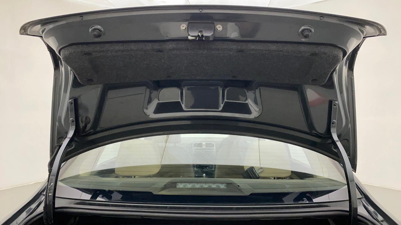 2015 Volkswagen Vento HIGHLINE PETROL AT, Petrol, Automatic, 79,764 km, Boot Door Open