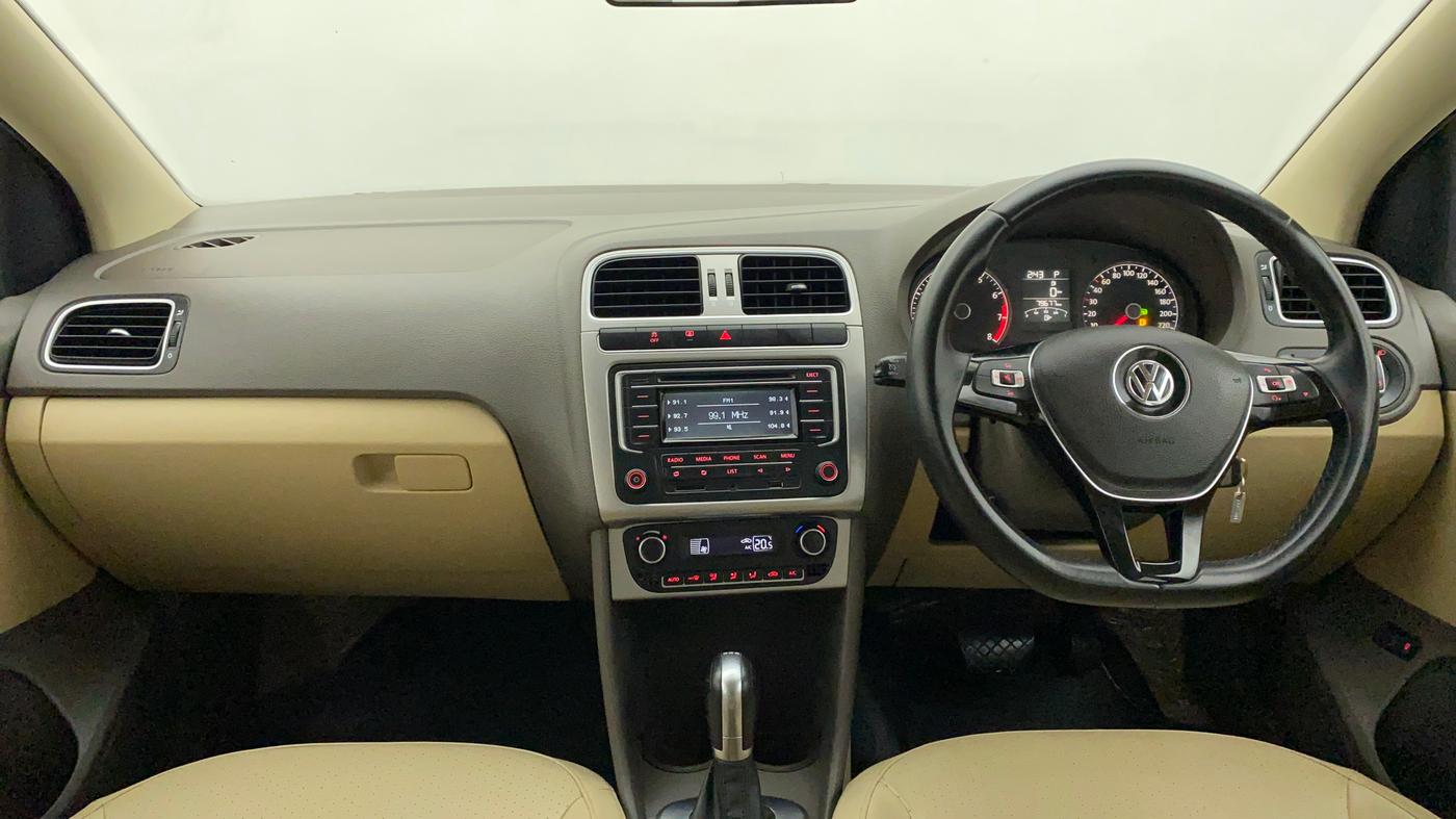 2015 Volkswagen Vento HIGHLINE PETROL AT, Petrol, Automatic, 79,764 km, Dashboard