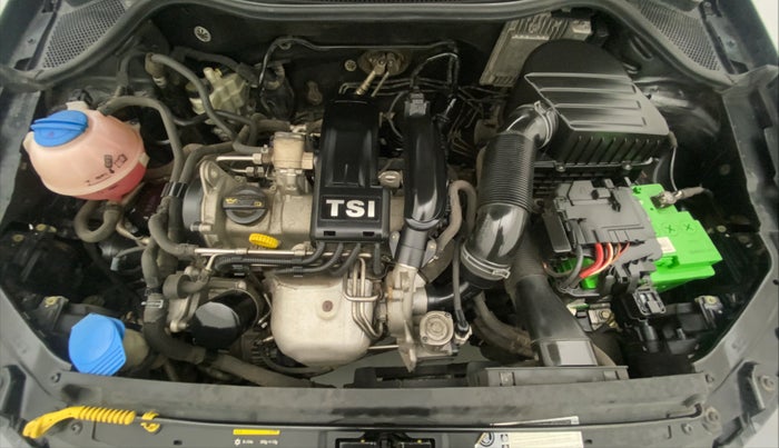 2015 Volkswagen Vento HIGHLINE PETROL AT, Petrol, Automatic, 79,764 km, Open Bonet