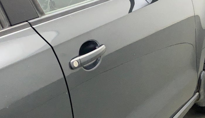 2015 Volkswagen Vento HIGHLINE PETROL AT, Petrol, Automatic, 79,764 km, Driver-side door - Minor scratches