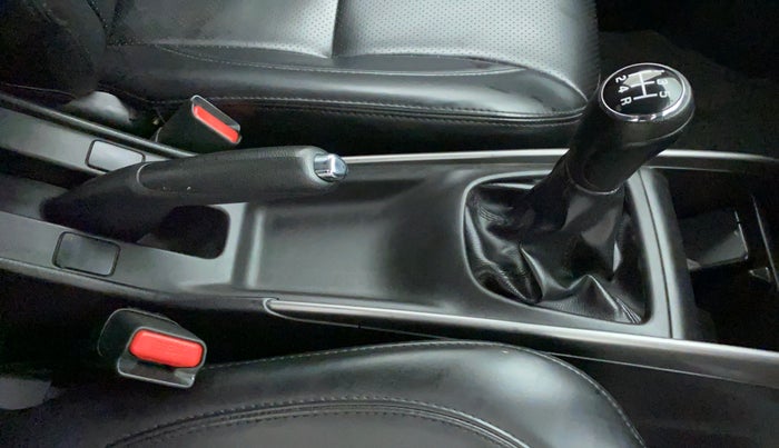 2019 Maruti Baleno DELTA 1.2 K12, Petrol, Manual, 42,435 km, Gear Lever