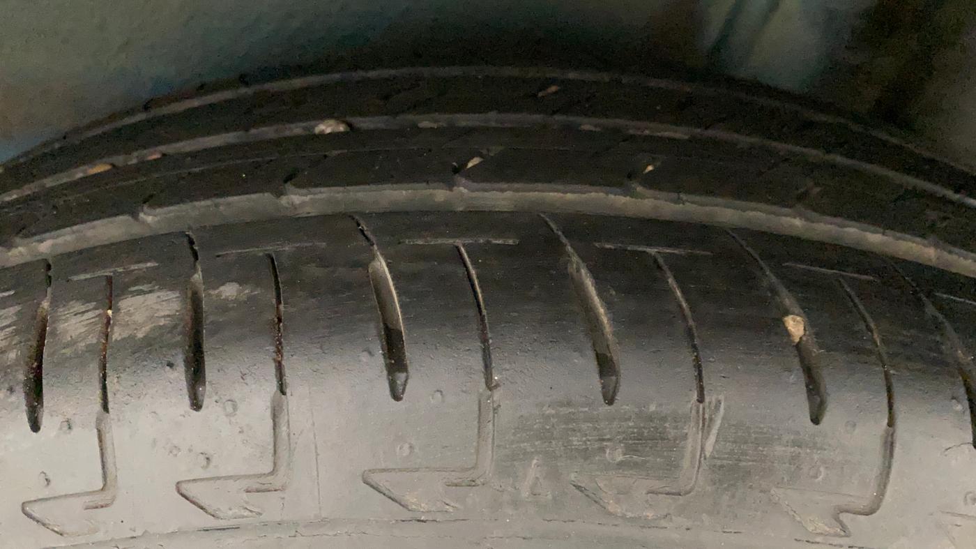2021 Maruti IGNIS DELTA 1.2 AMT, Petrol, Automatic, 31,951 km, Left Rear Tyre Tread