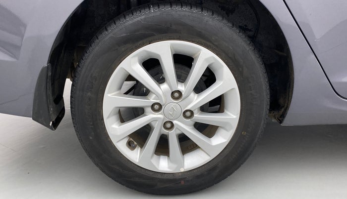 2018 Hyundai Verna EX 1.6 VTVT AT, Petrol, Automatic, 27,310 km, Right Rear Wheel
