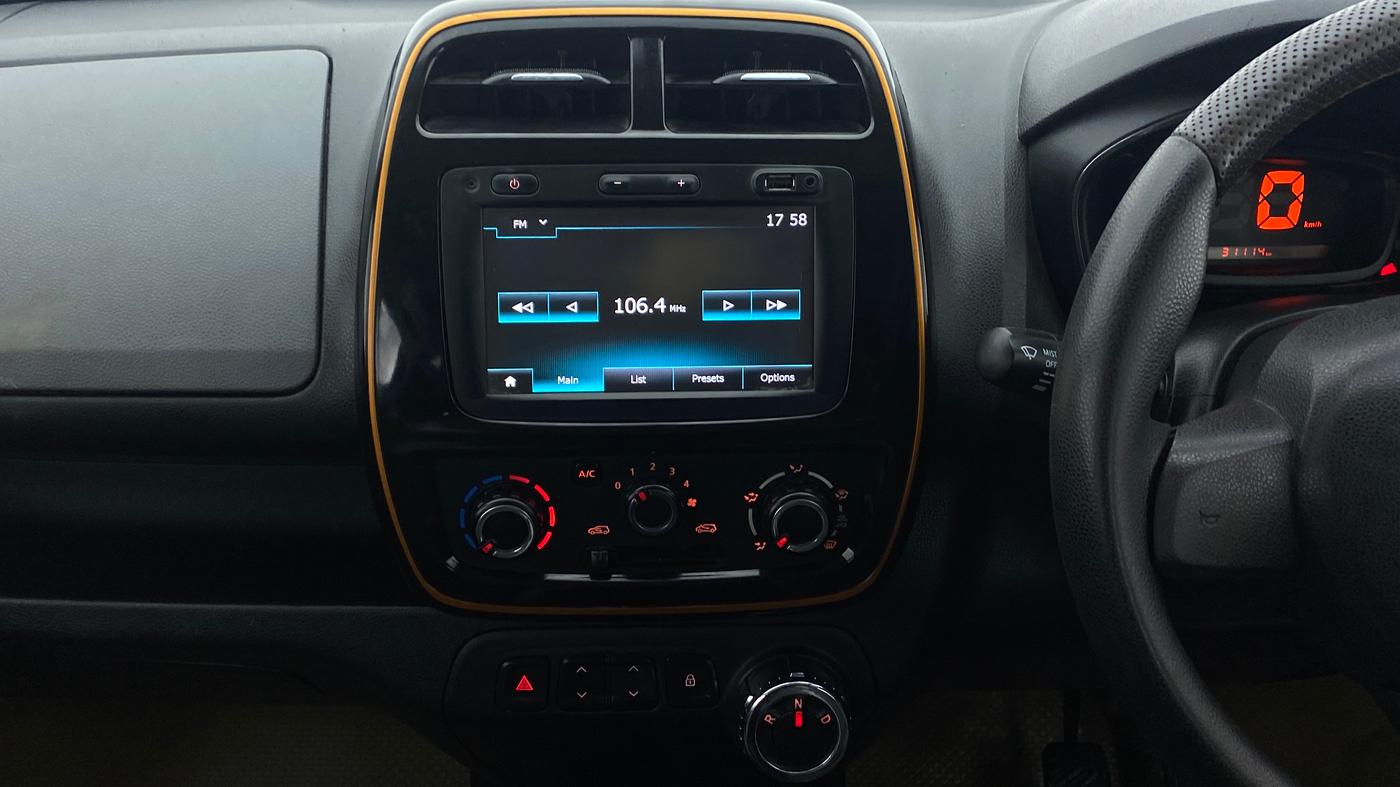 2017 Renault Kwid CLIMBER 1.0 AT, Petrol, Automatic, 31,258 km, Air Conditioner