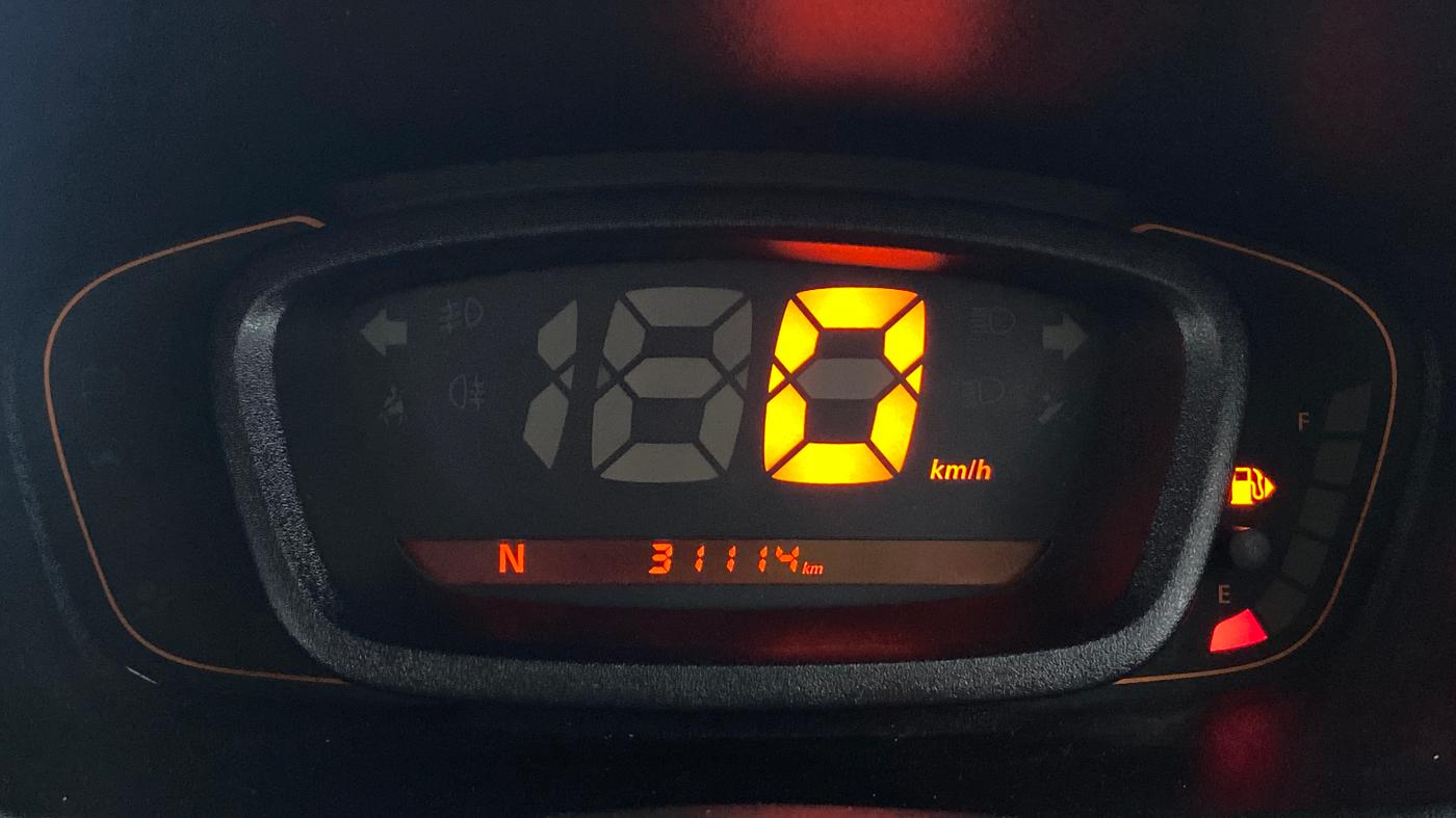 2017 Renault Kwid CLIMBER 1.0 AT, Petrol, Automatic, 31,258 km, Odometer Image