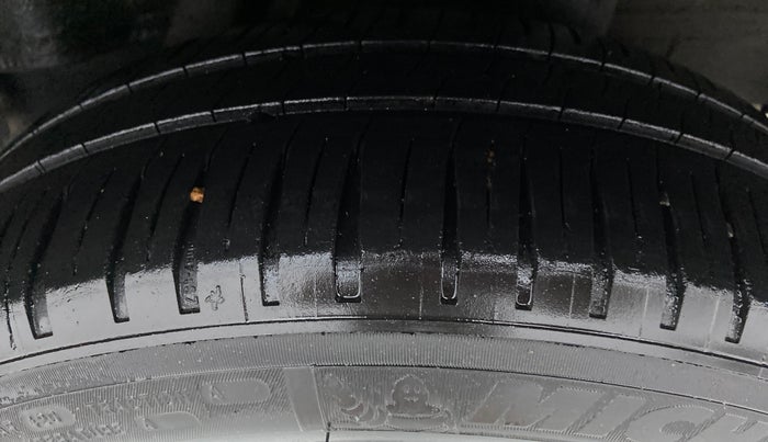 2017 Honda City V MT PETROL, Petrol, Manual, 81,879 km, Right Rear Tyre Tread