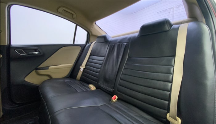 2017 Honda City V MT PETROL, Petrol, Manual, 81,879 km, Right Side Rear Door Cabin