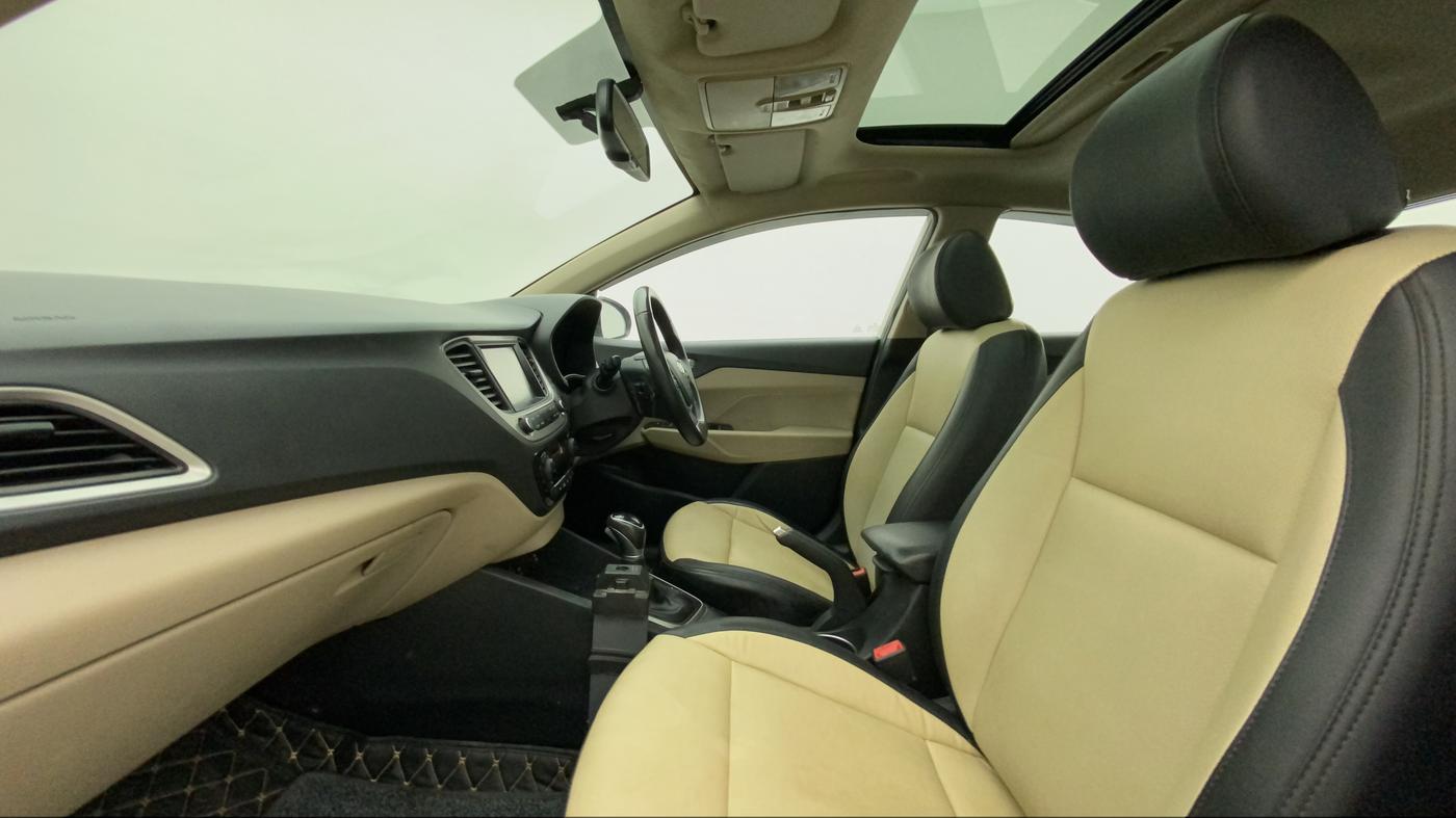 2019 Hyundai Verna 1.6 CRDI SX + AT, Diesel, Automatic, 47,152 km, Right Side Front Door Cabin