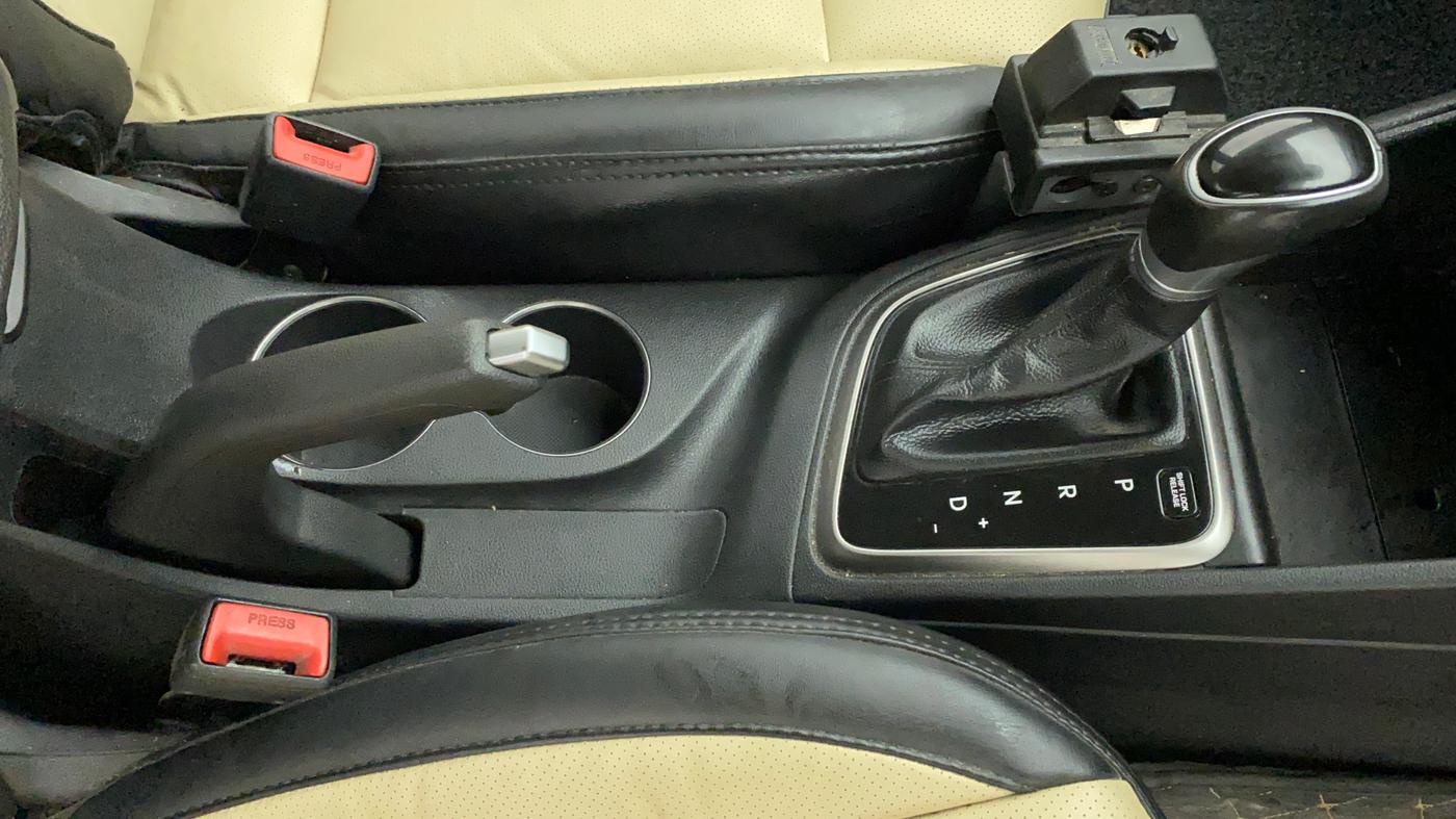 2019 Hyundai Verna 1.6 CRDI SX + AT, Diesel, Automatic, 47,152 km, Gear Lever