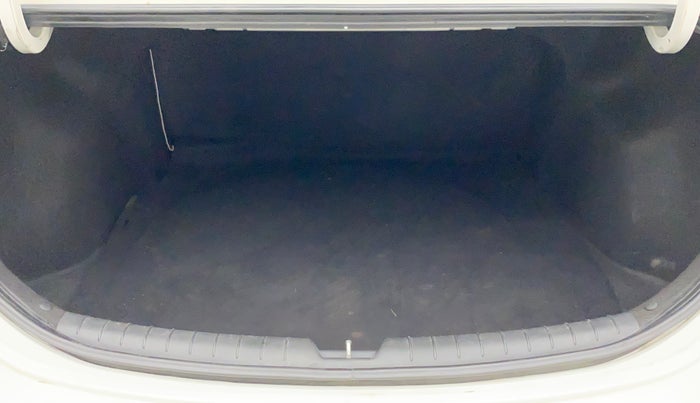 2019 Hyundai Verna 1.6 CRDI SX + AT, Diesel, Automatic, 47,152 km, Boot Inside