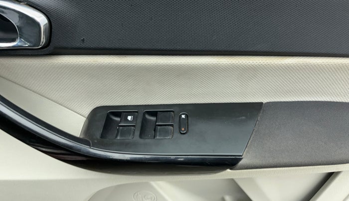 2022 Tata TIGOR XZ PLUS CNG, CNG, Manual, 70,690 km, Driver Side Door Panels Control