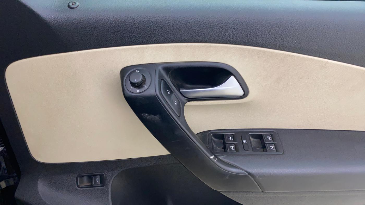 2022 Volkswagen Vento HIGHLINE PLUS 1.0L TSI AT, Petrol, Automatic, 79,093 km, Driver Side Door Panels Control