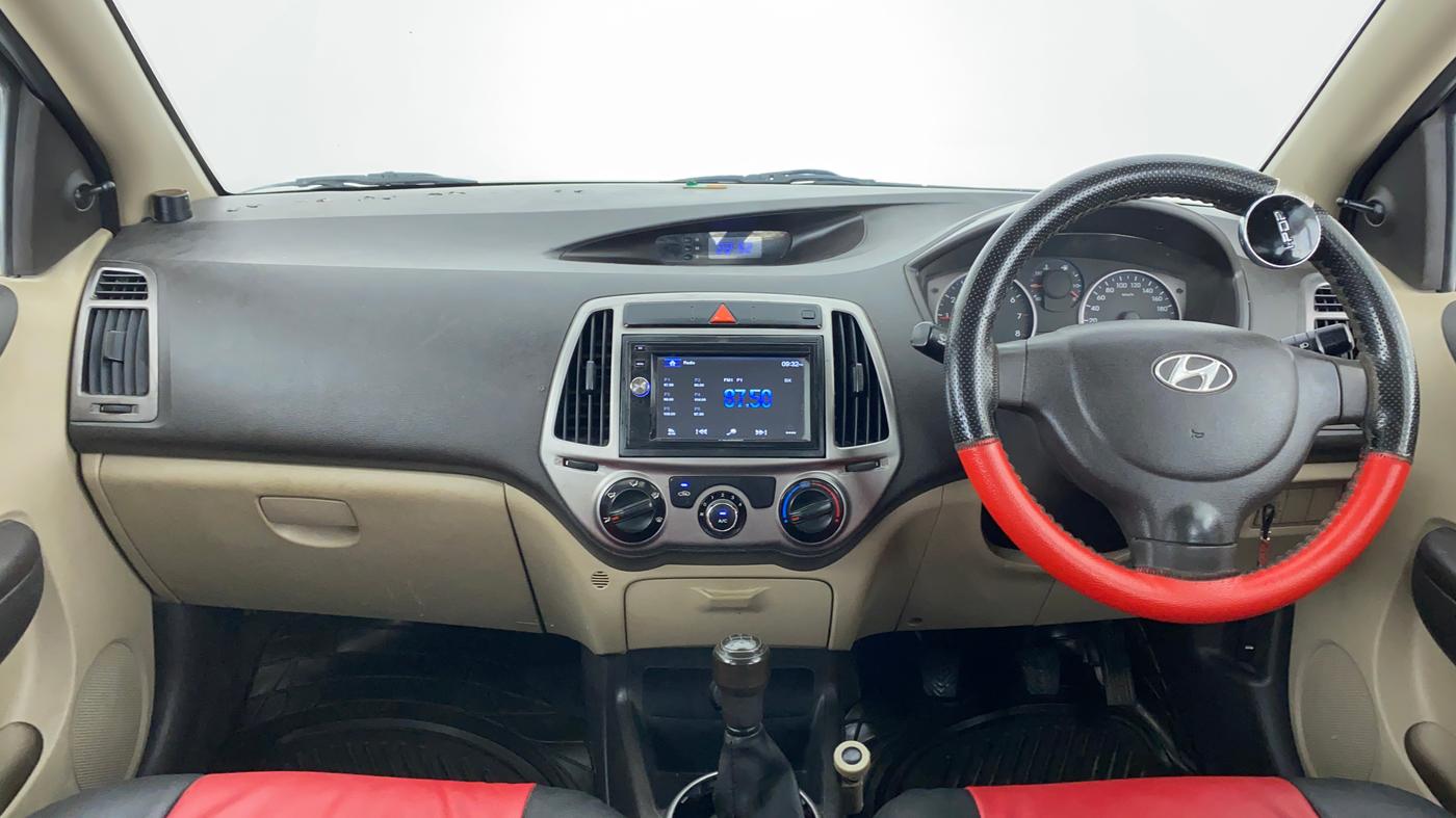 2012 Hyundai i20 MAGNA 1.2 VTVT, Petrol, Manual, 76,294 km, Dashboard