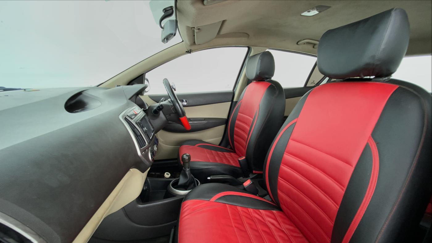 2012 Hyundai i20 MAGNA 1.2 VTVT, Petrol, Manual, 76,294 km, Right Side Front Door Cabin