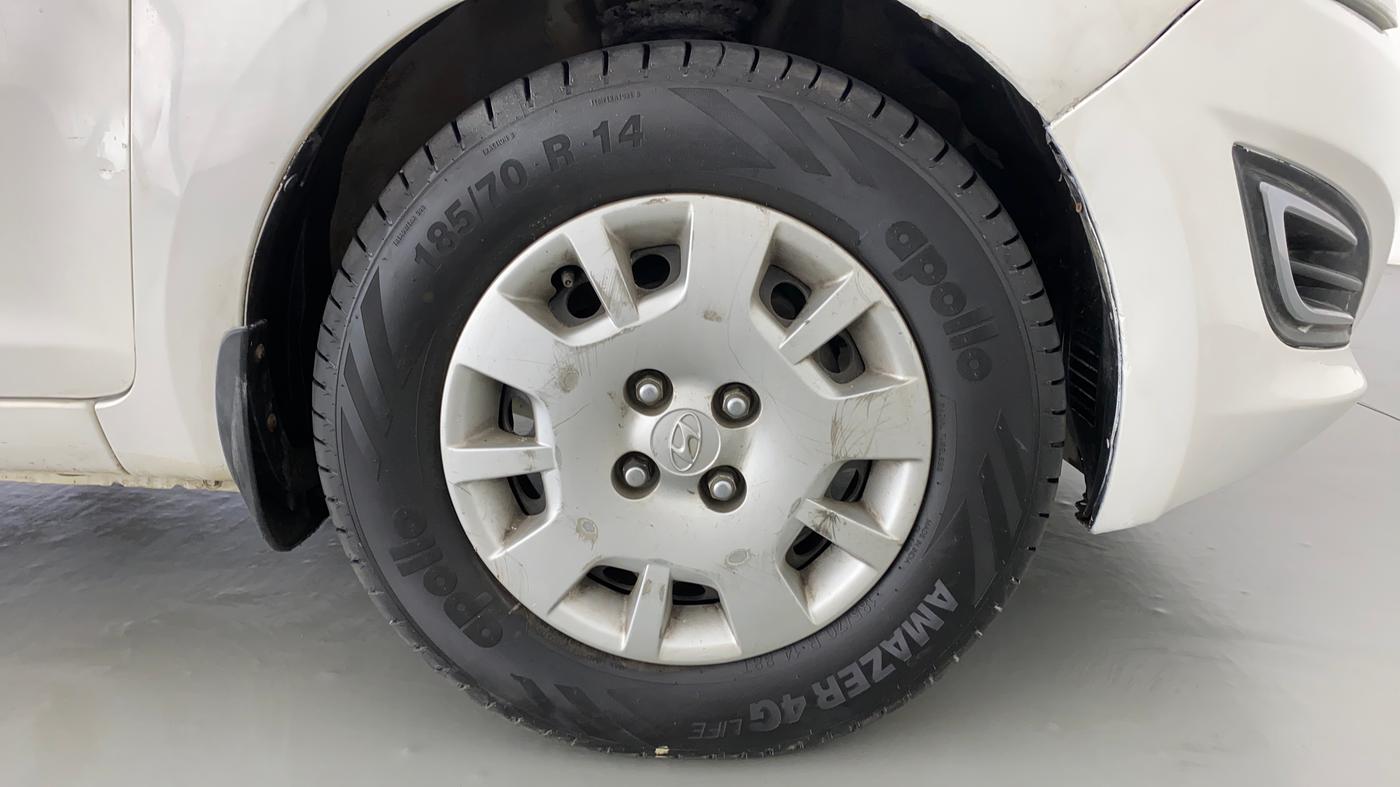 2012 Hyundai i20 MAGNA 1.2 VTVT, Petrol, Manual, 76,294 km, Right Front Wheel