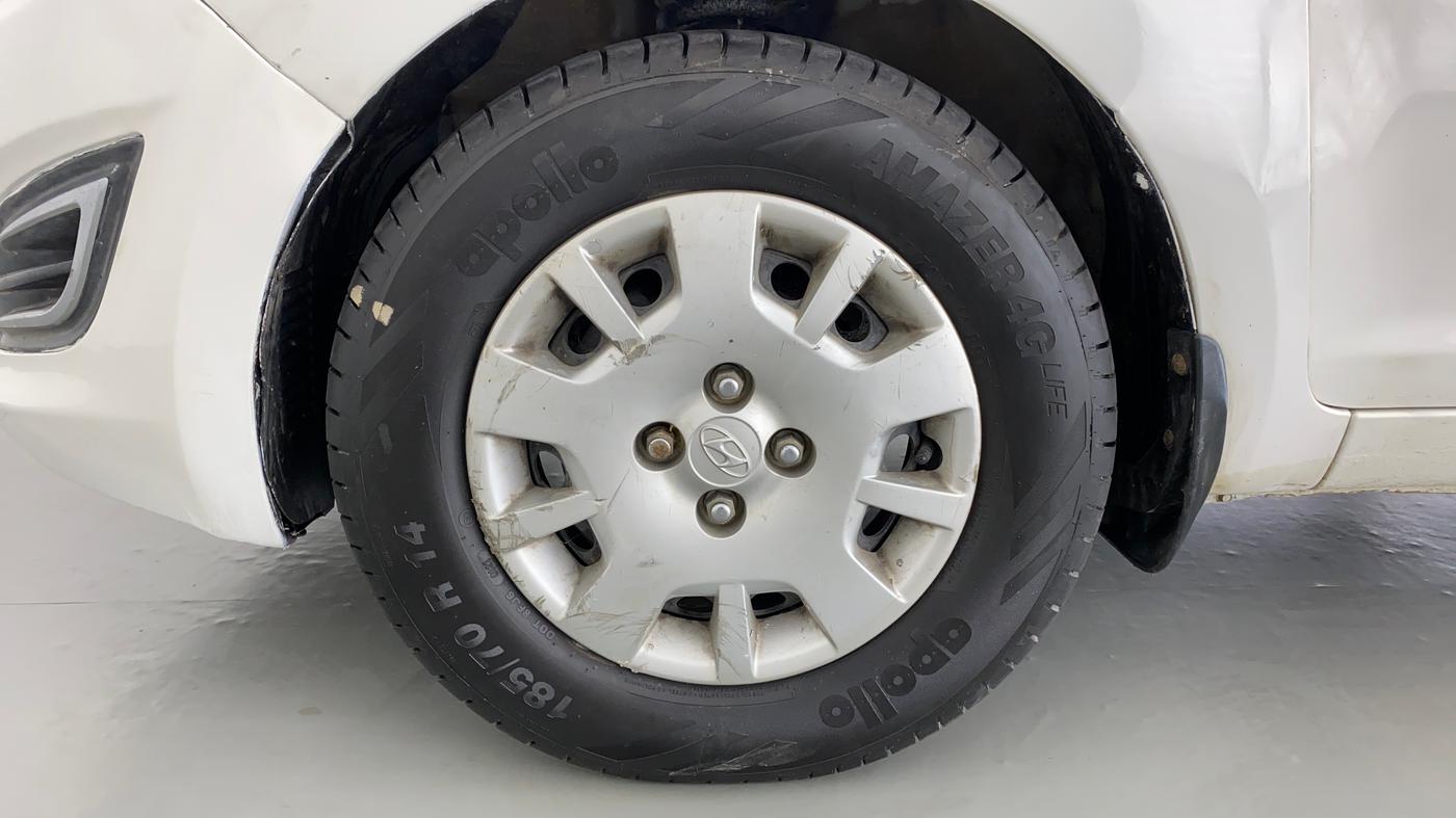 2012 Hyundai i20 MAGNA 1.2 VTVT, Petrol, Manual, 76,294 km, Left Front Wheel