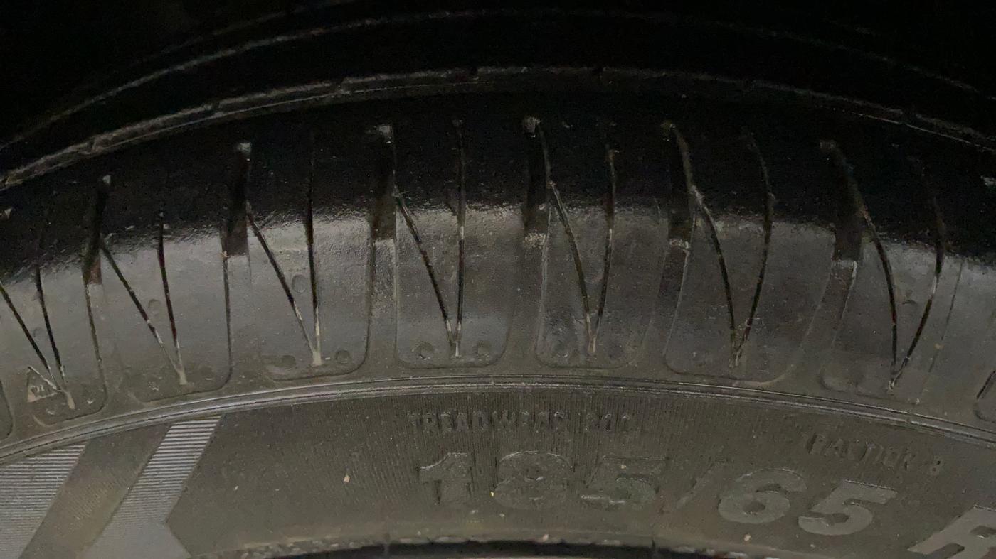 2022 Tata Tiago XZ PLUS CNG, CNG, Manual, 82,951 km, Left Front Tyre Tread